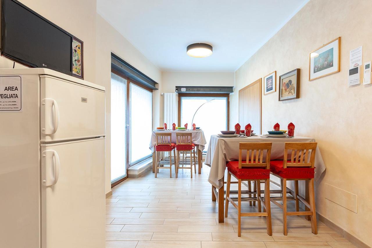 Veruskacamere Camera 2 Somma Lombardo Bagian luar foto