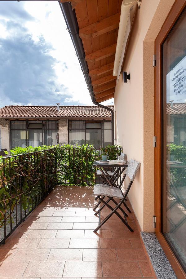 Veruskacamere Camera 2 Somma Lombardo Bagian luar foto