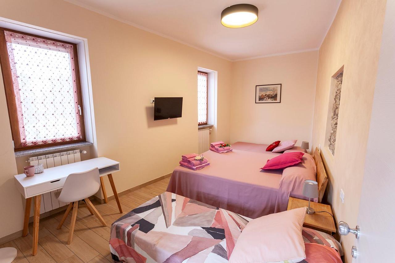 Veruskacamere Camera 2 Somma Lombardo Bagian luar foto